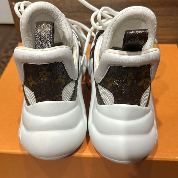 Louis Vuitton LV Archlight Sneaker Size 37 - Picture 3 of 7